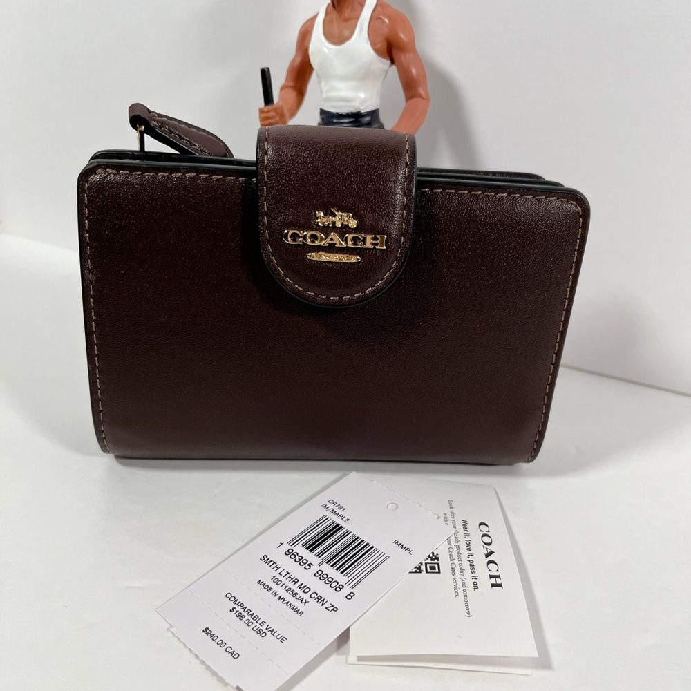 nwt Coach Medium Corner Zip Wallet gold/ maple color 2025 Fall - Picture 6 of 7